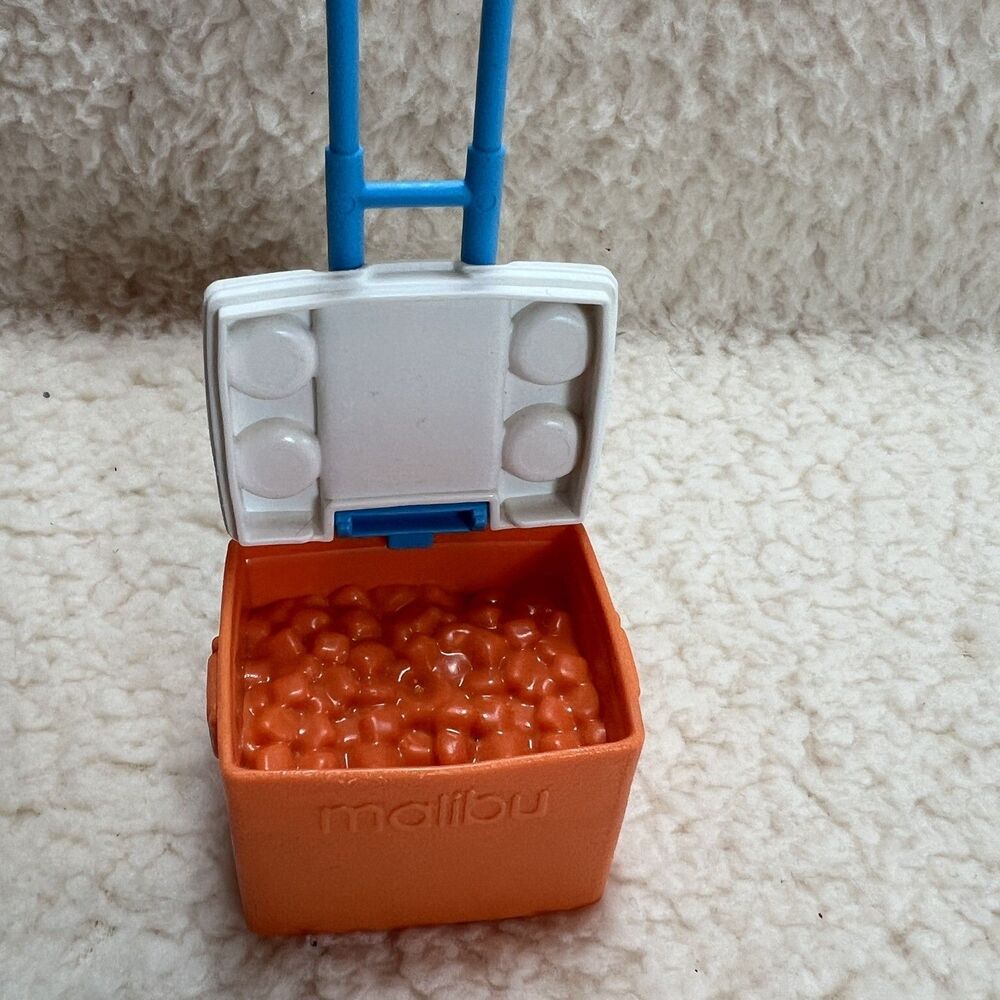 MATTEL ICE COOLER BARBIE FASHIONISTAS ACCESSORY DOLLHOUSE PRETEND PLAY MINI